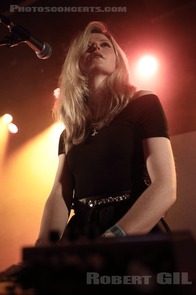 STILL CORNERS - 2022-04-05 - PARIS - La Maroquinerie - 